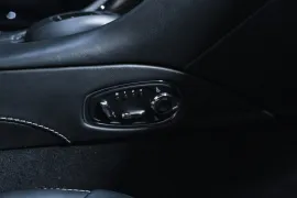 Voiture Aston Martin DB11 V12 5.2 608