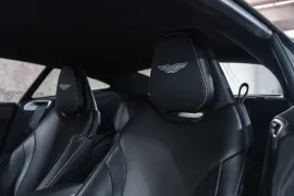 Voiture Aston Martin DB11 V12 5.2 608