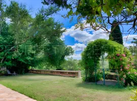 Vente PROVENCE VERTE DOMAINE 62 HA OLIVERAIE VIGNES
