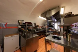 Vente MAISON + RESTAURANT+Fond Commerce