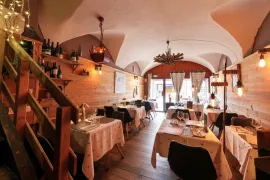 MAISON + RESTAURANT+Fond Commerce Briançon