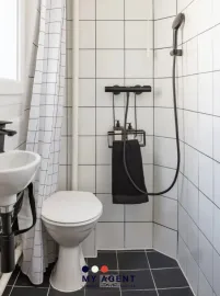 Vente Chambre de service refaite à neuf - Saint Lazare