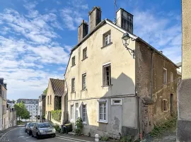 Maison de ville    Beau potentiel à rénover Saint-Lô