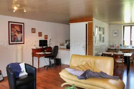 Vente Grande Maison de 310 m² au Cœur d'un Village Proche de Thiers (63)