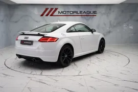 Voiture Audi TT 2.0 TDI ultra Sport Euro 6 (s/s) 3dr