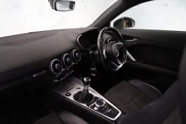 Voiture Audi TT 2.0 TDI ultra Sport Euro 6 (s/s) 3dr