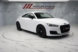Voiture Audi TT 2.0 TDI ultra Sport Euro 6 (s/s) 3dr