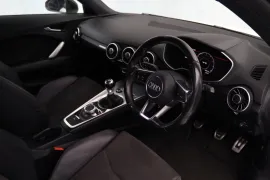 Voiture Audi TT 2.0 TDI ultra Sport Euro 6 (s/s) 3dr