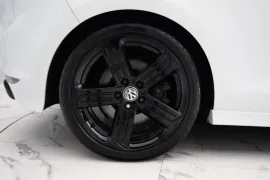 Voiture Volkswagen Golf 2.0 TSI BlueMotion Tech R DSG 4Motion Euro 6 (s/s) 3dr