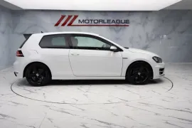 Voiture Volkswagen Golf 2.0 TSI BlueMotion Tech R DSG 4Motion Euro 6 (s/s) 3dr