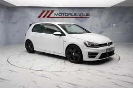 Voiture Volkswagen Golf 2.0 TSI BlueMotion Tech R DSG 4Motion Euro 6 (s/s) 3dr