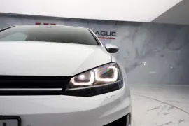 Voiture Volkswagen Golf 2.0 TSI BlueMotion Tech R DSG 4Motion Euro 6 (s/s) 3dr