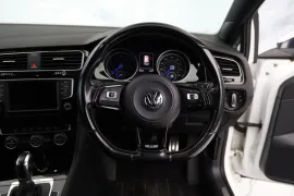 Voiture Volkswagen Golf 2.0 TSI BlueMotion Tech R DSG 4Motion Euro 6 (s/s) 3dr