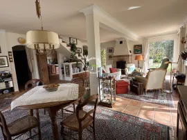 Vente Propriété de caractère avec dépendances et piscine