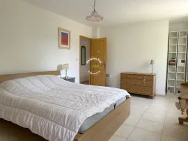 Vente Spacieuse demeure de 9 pièces, 235m²
