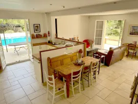 Vente Spacieuse demeure de 9 pièces, 235m²