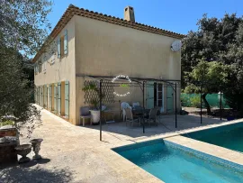 Vente Spacieuse demeure de 9 pièces, 235m²