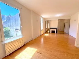 Vente Maison 7 Pièces - Jardin - Chartrons