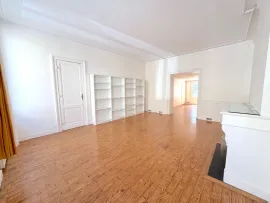Vente Maison 7 Pièces - Jardin - Chartrons
