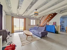 Maison familiale de caractère, 4 chambres, jardin, atelier, garage, toit-terasse Rouziers-de-Touraine