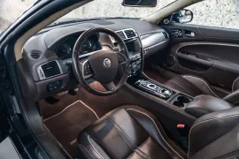 Voiture Jaguar XK R (2) V8 5.0 510