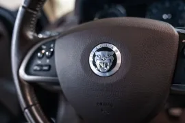 Voiture Jaguar XK R (2) V8 5.0 510