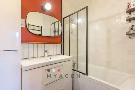 Vente Croix de Chavaux à 2 min – 66 m² lumineux