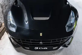 Voiture Ferrari F12 Berlinetta V12 6.0 740