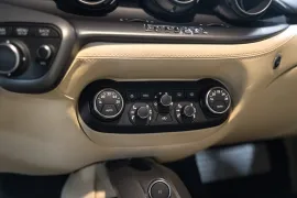 Voiture Ferrari F12 Berlinetta V12 6.0 740