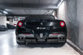 Voiture Ferrari F12 Berlinetta V12 6.0 740