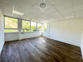 Location Location Bureaux Vitrolles 13127