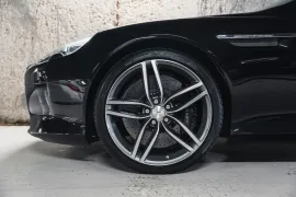 Voiture Aston Martin DB9 (III) V12 6.0 517