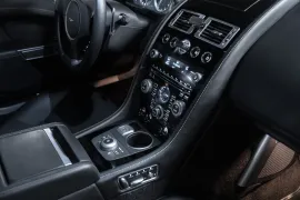 Voiture Aston Martin Rapide S V12 6.0 560
