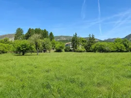 Vente Domaine 230m2 sur 2 hectares de terrain