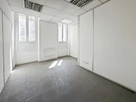 Location Location Bureaux Marseille 13006