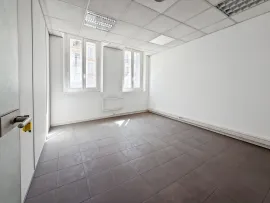 Location Location Bureaux Marseille 13006