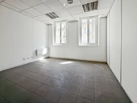 Location Location Bureaux Marseille 13006