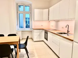 Colocation Ebertystraße, Berlin