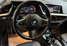 Voiture BMW 1 series M Sport