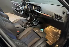 Voiture BMW 1 series M Sport
