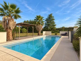 Vente Maison plain-pied 130 m² – 4 chambres – piscine – terrain 3 200 m² – assainissement conforme