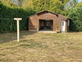 Vente Maison plain-pied 130 m² – 4 chambres – piscine – terrain 3 200 m² – assainissement conforme