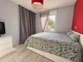 Vente Maison plain-pied 130 m² – 4 chambres – piscine – terrain 3 200 m² – assainissement conforme