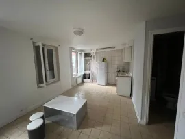 Vente IMMEUBLE DE RAPPORT - STAINS -
