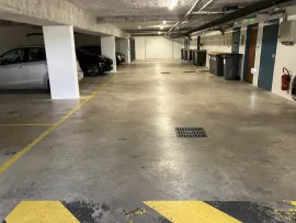 Location Place de parking 8 m²