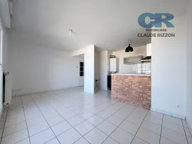 Vente RUE DE VIC - 3 pièces à vendre