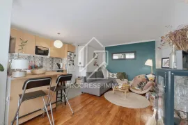 Vente Appartement 2 pièces centre Sucy avec cave et balcon