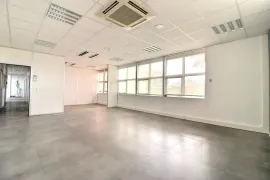 Location Local commercial - Atelier d'activité - 554m²