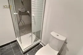 Vente Grand studio entrée privative proche du métro