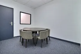 Location Bureaux privé, cuisine et salle de réunion